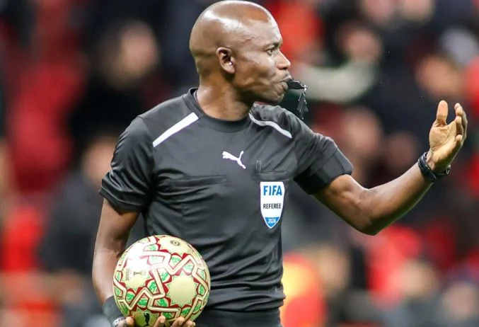 Finale Ligue des champions CAF : l'AS FAR rejette l'arbitre Jean-Jacques Ndala