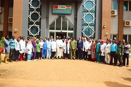 visite du ministre de la santé à l’hôpital de l’amitié Niger-türkiye