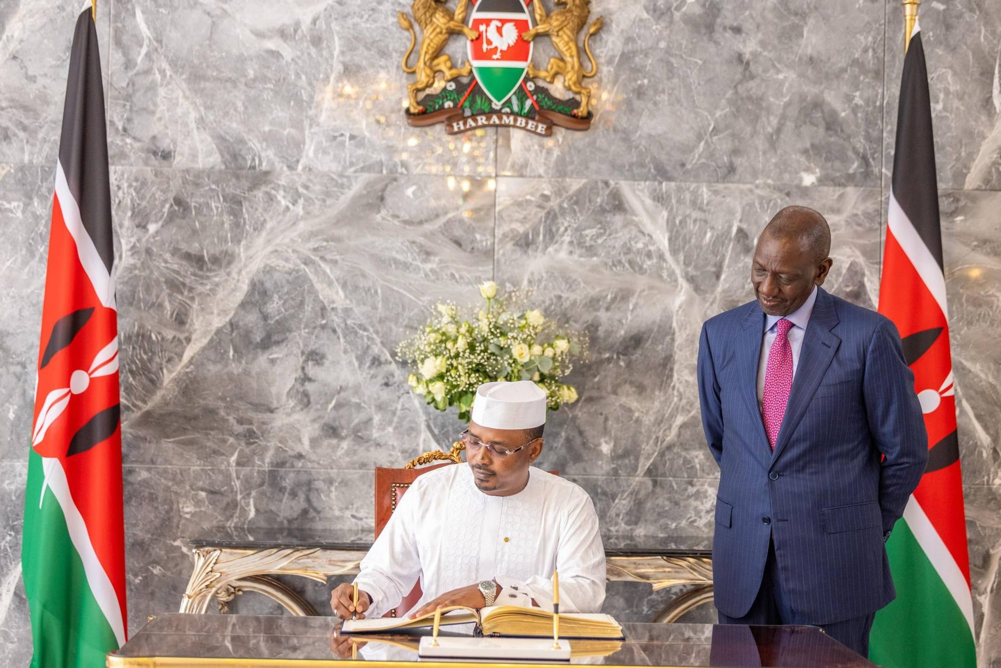 Entretien entre les présidents kenyan et tchadien
