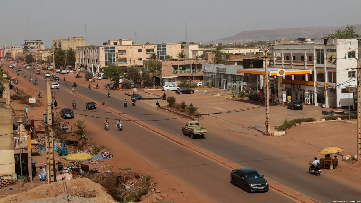 Blocus jihadiste à Bamako : des camions bloqués aux portes de la capitale