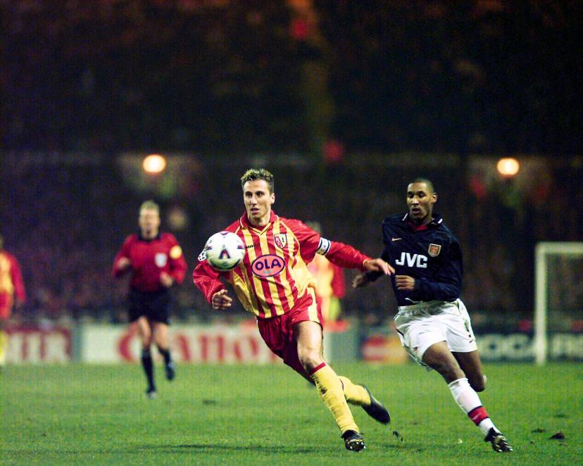 Frédéric Déhu en action face à Nicolas Anelka