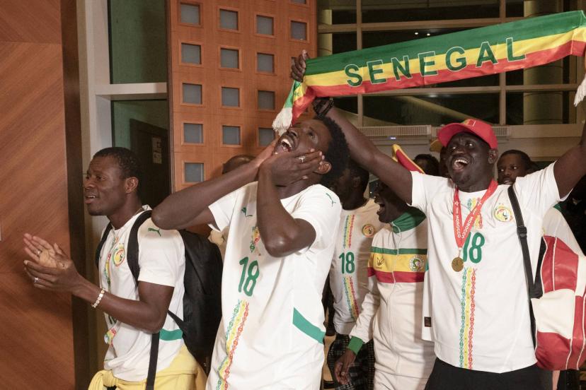 Accueil chaleureux des supporters sénégalais à l'aéroport international de Ndiass au Sénégal