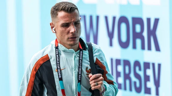 Lucas Digne lors de son entraînement à Aston Villa