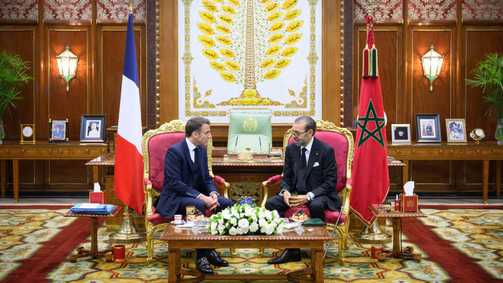 Le président français et le roi du Maroc lors d'une rencontre officielle
