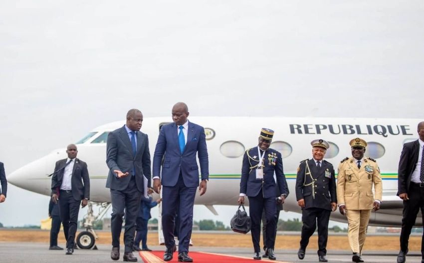 Le président du Gabon de retour à Libreville
