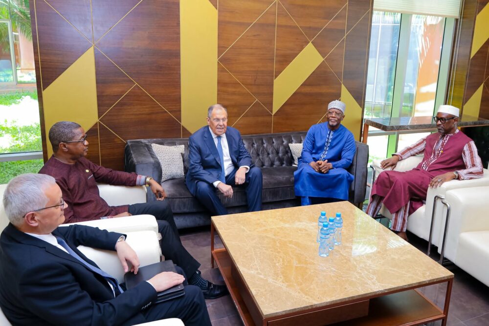 Rencontre diplomatique entre les ministres des Affaires étrangères de l’Alliance des États du Sahel et de la Russie à Niamey
