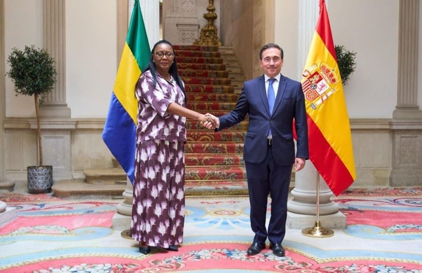 Ministre gabonaise des Affaires étrangères et son homologue espagnol lors d'un entretien à Madrid