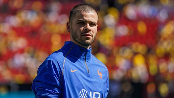 Lucas Chevalier, gardien du PSG en action