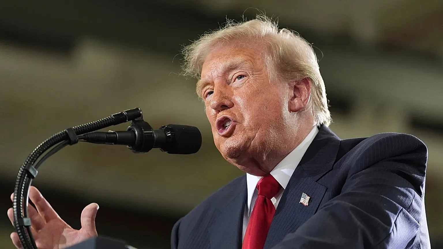 Le président Donald Trump s'exprime lors d'un événement en Michigan, en juillet 2026.
