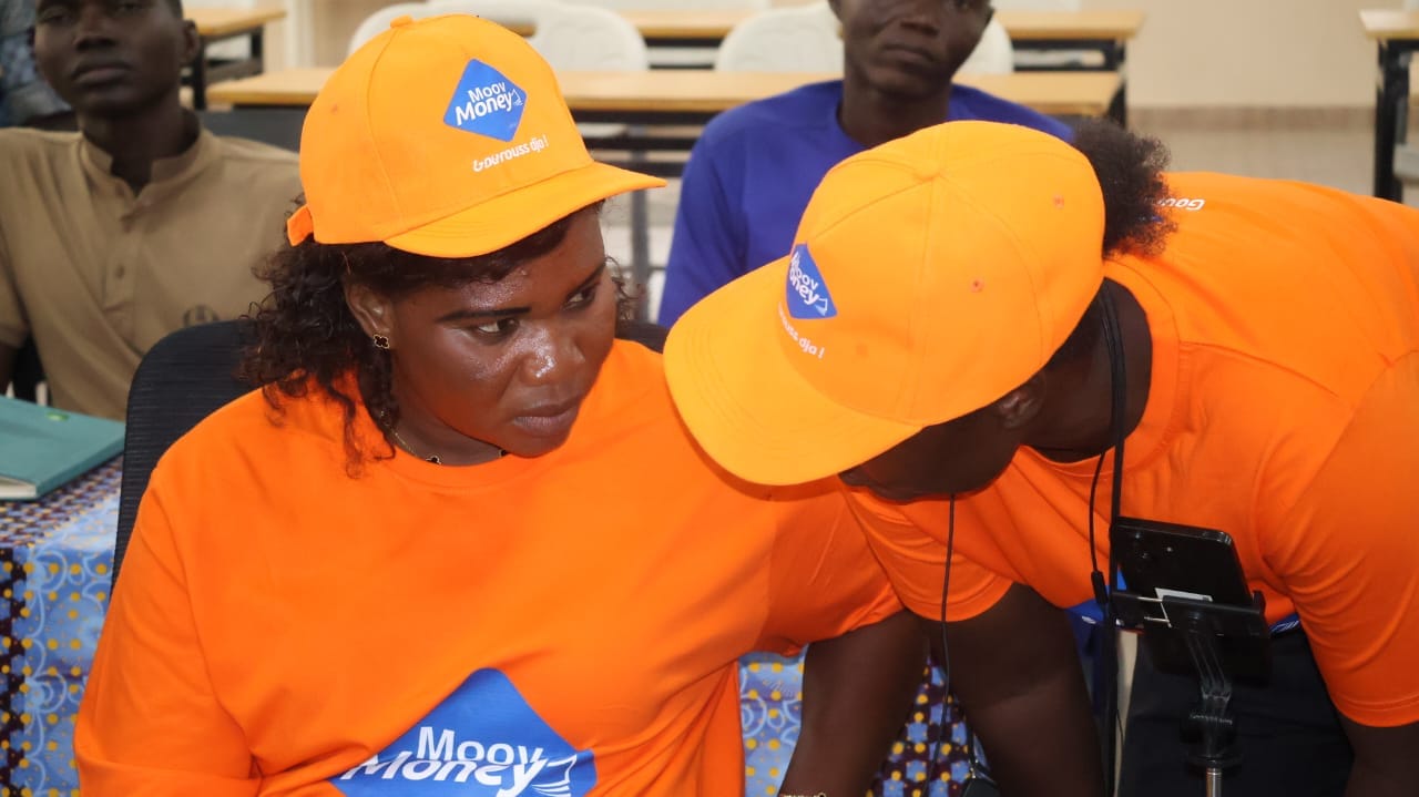 Échanges entre formateurs et apprenants lors du lancement de la formation