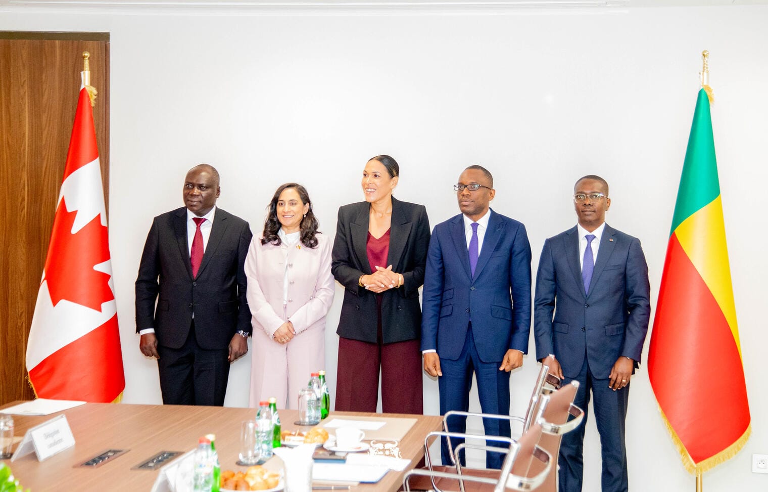 Réunion diplomatique entre le Canada et le Bénin