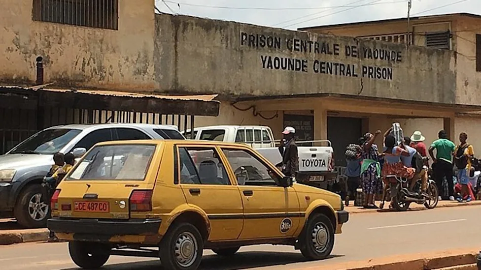 Yaoundé : un homme arrêté pour avoir tenté de diffuser de faux décrets
