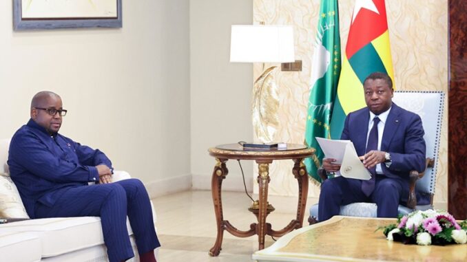 Diplomatie Faure Gnassingbé reçoit le ministre congolais de l'Intégration régionale